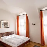 Gaestehaus Benediktinerstift Goettweig - Monastery 住宿加早餐酒店 *