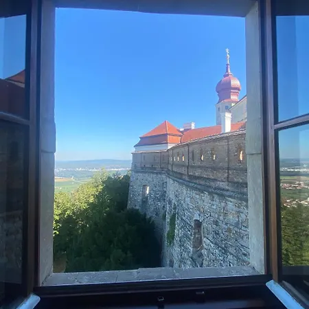 Frühstückspension Benediktinerstift Göttweig - Monastery *