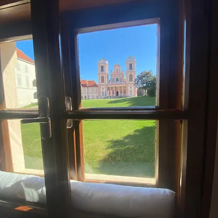 Bed & Breakfast Gaestehaus Benediktinerstift Goettweig - Monastery