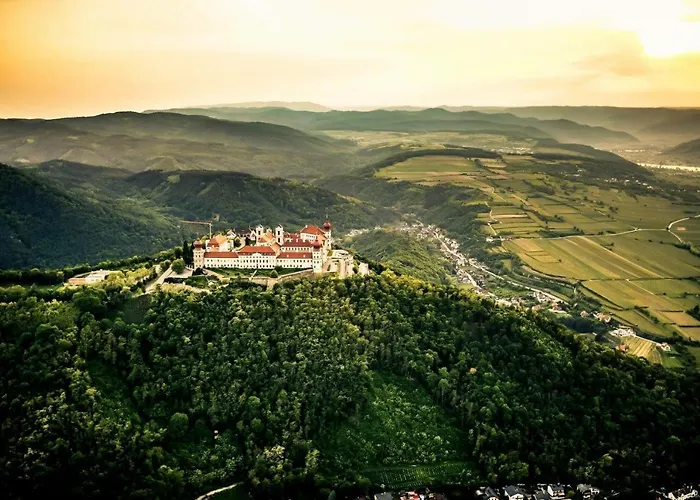 Gaestehaus Benediktinerstift Goettweig - Monastery * Furth bei Gottweig