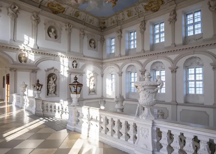 Gaestehaus Benediktinerstift Goettweig - Monastery Bed & Breakfast *