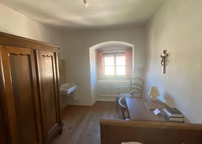 Gaestehaus Benediktinerstift Goettweig - Monastery * Furth bei Gottweig