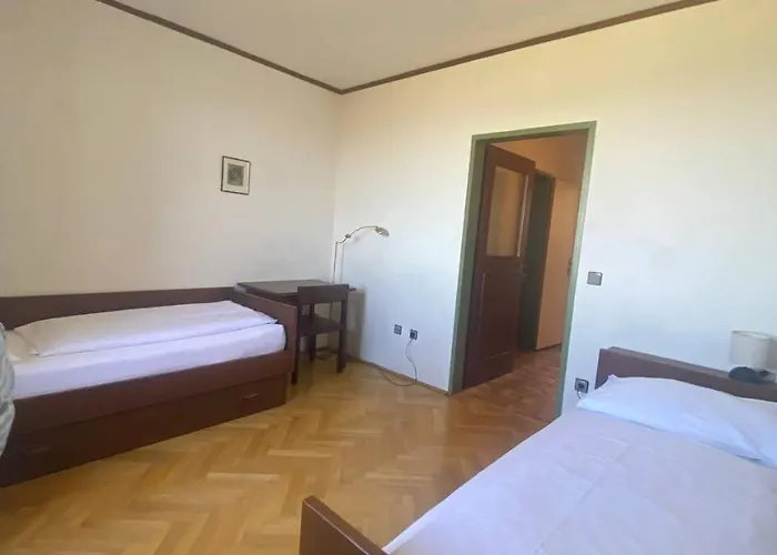 Bed & Breakfast Gaestehaus Benediktinerstift Goettweig - Monastery *