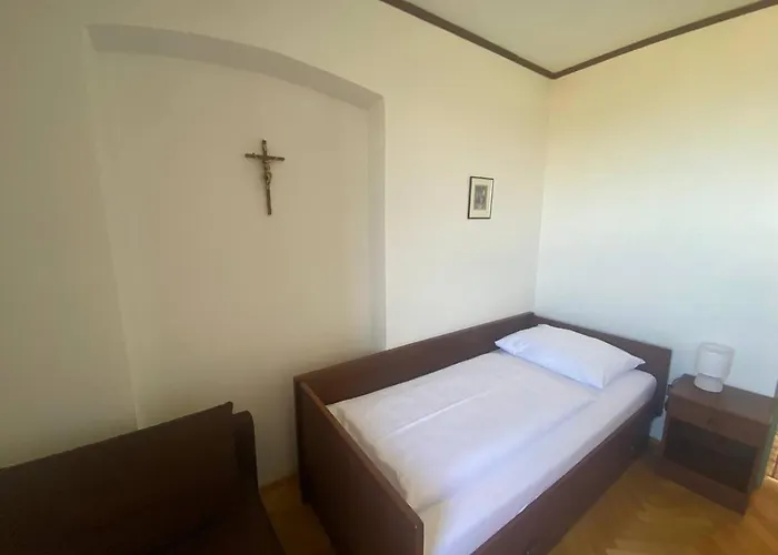 Gaestehaus Benediktinerstift Goettweig - Monastery *