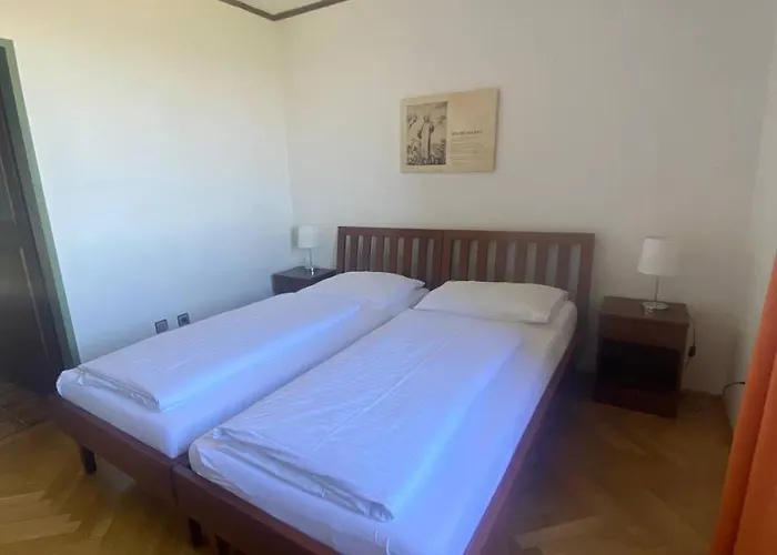 Gaestehaus Benediktinerstift Goettweig - Monastery * Furth bei Gottweig