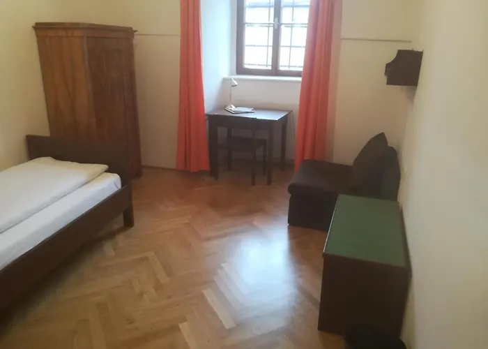 Gaestehaus Benediktinerstift Goettweig - Monastery * Furth bei Gottweig