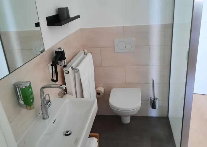 Gaestehaus Benediktinerstift Goettweig - Monastery * Furth bei Gottweig