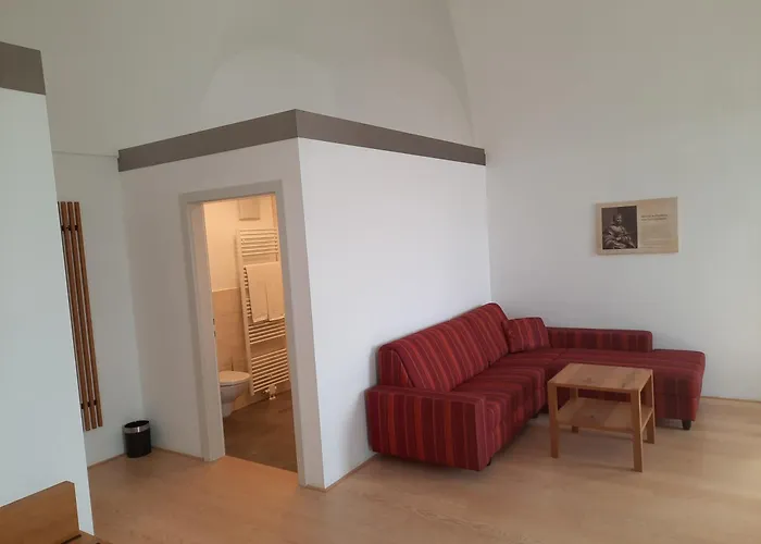 Gaestehaus Benediktinerstift Goettweig - Monastery Bed & Breakfast