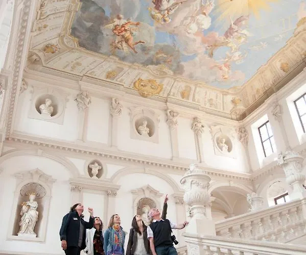 Bed & Breakfast Gaestehaus Benediktinerstift Goettweig - Monastery